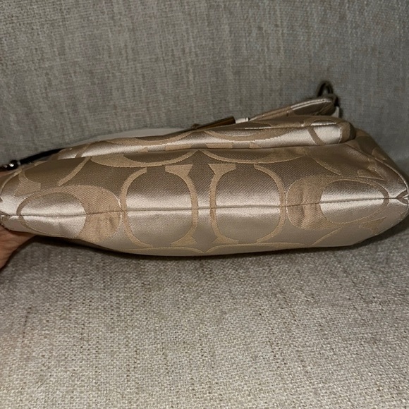 Coach hobo bag - Picture 14 of 15